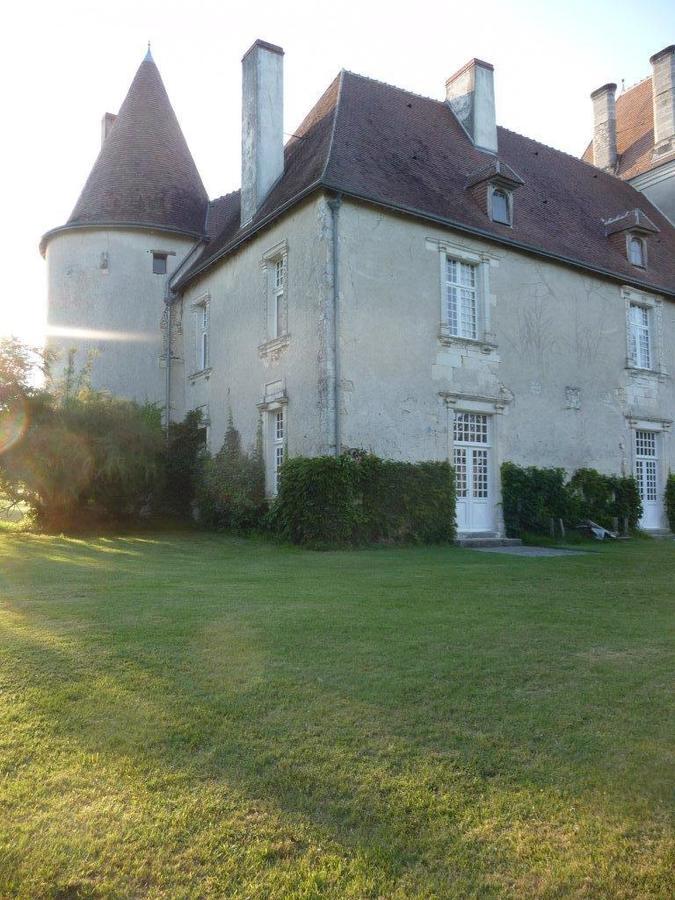 Le Claveau Paulnay Extérieur photo